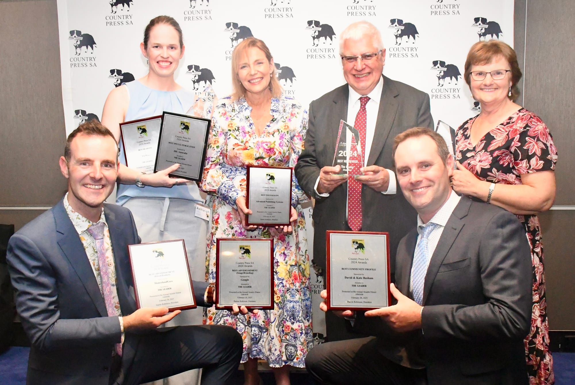 Darren Robinson, Ashleigh Lamond, Melissa Siri, Tony Robinson, Peter Robinson and Angela Robinson. 