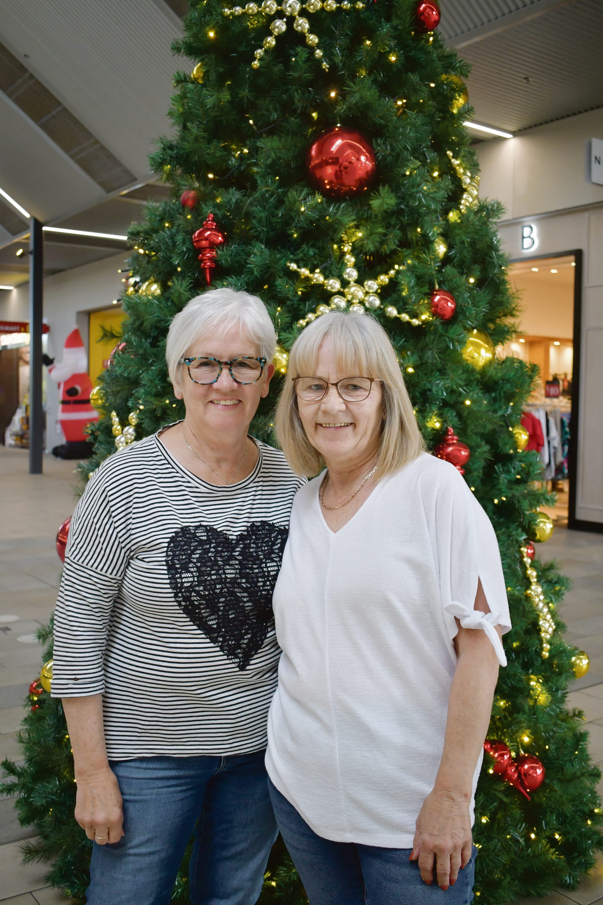 The Christmas Sisters at Greenock