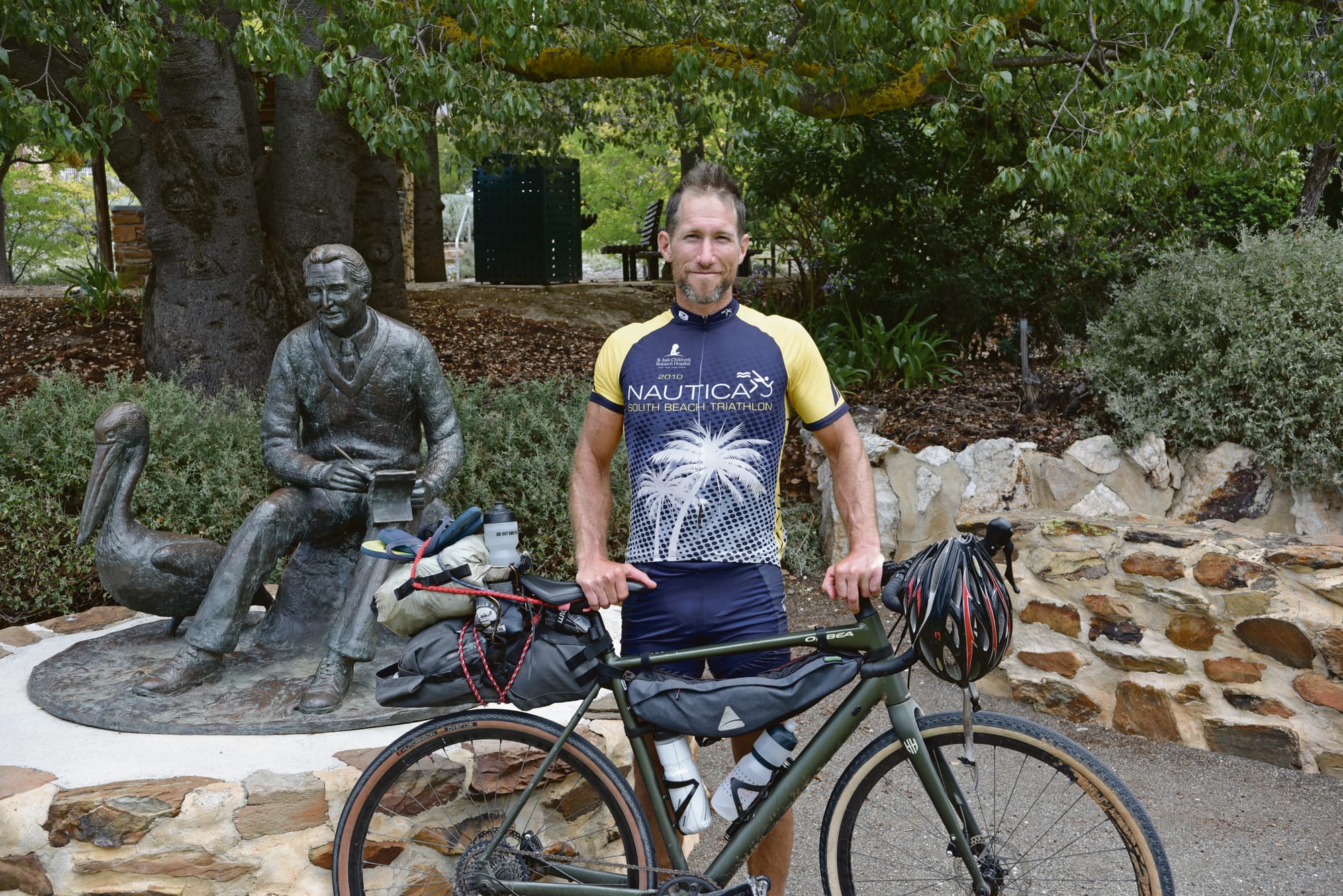 Transnational Cyclist makes a stop over at Eudunda