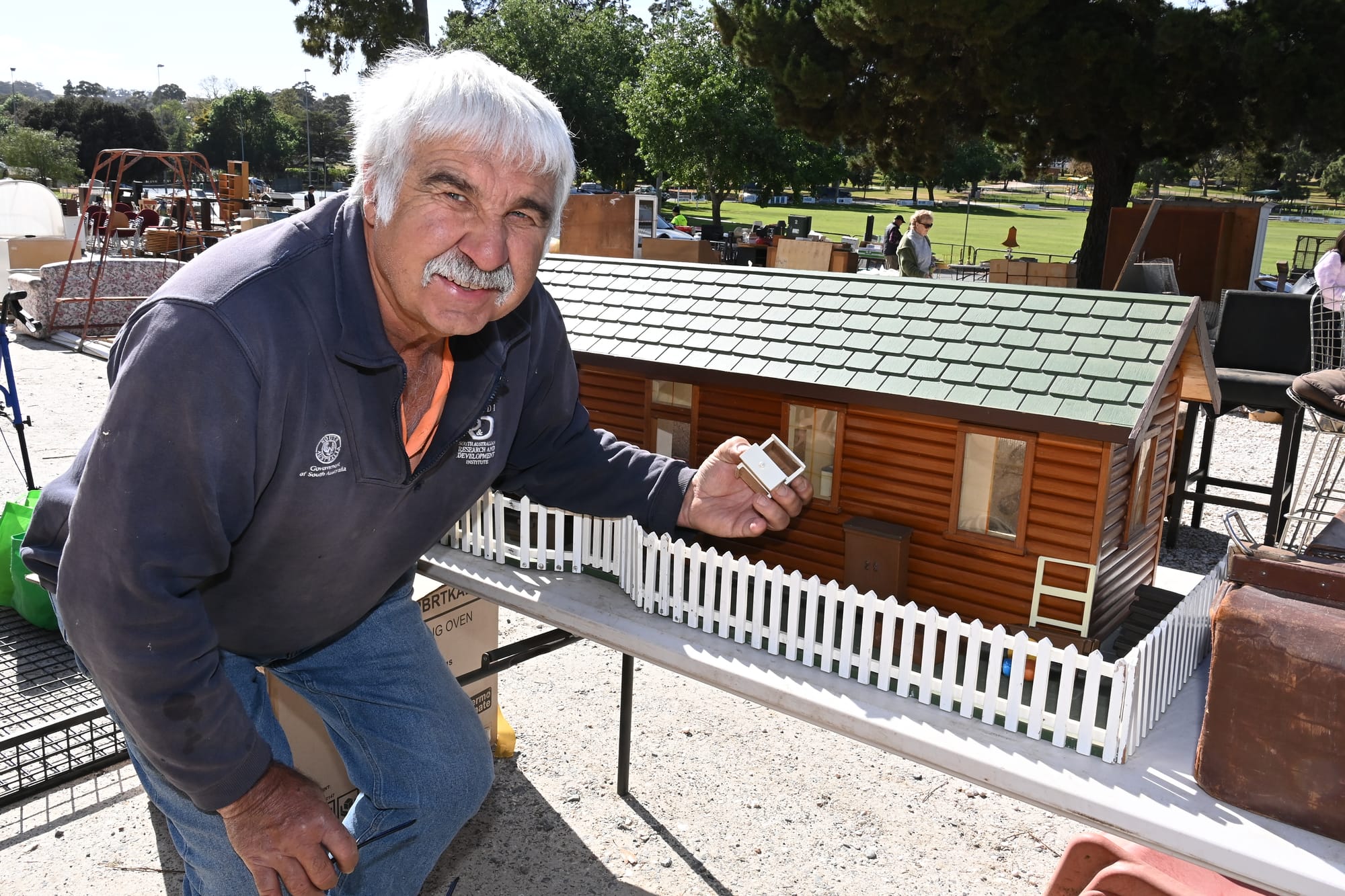 Angaston Men’s Club raises $12,000 at auction