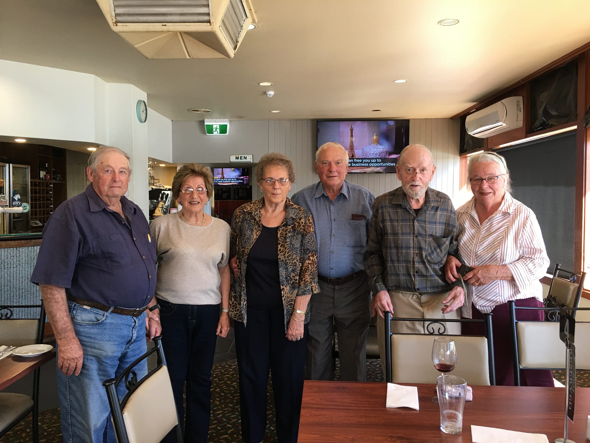 Friends celebrate 60 years of marriage