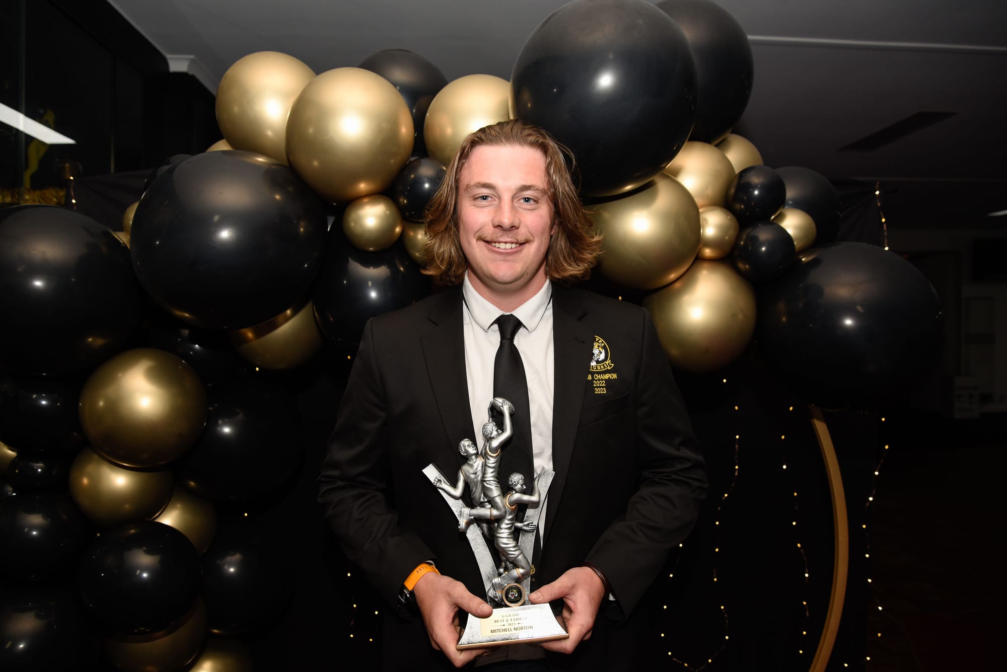 Nuriootpa FC celebrates