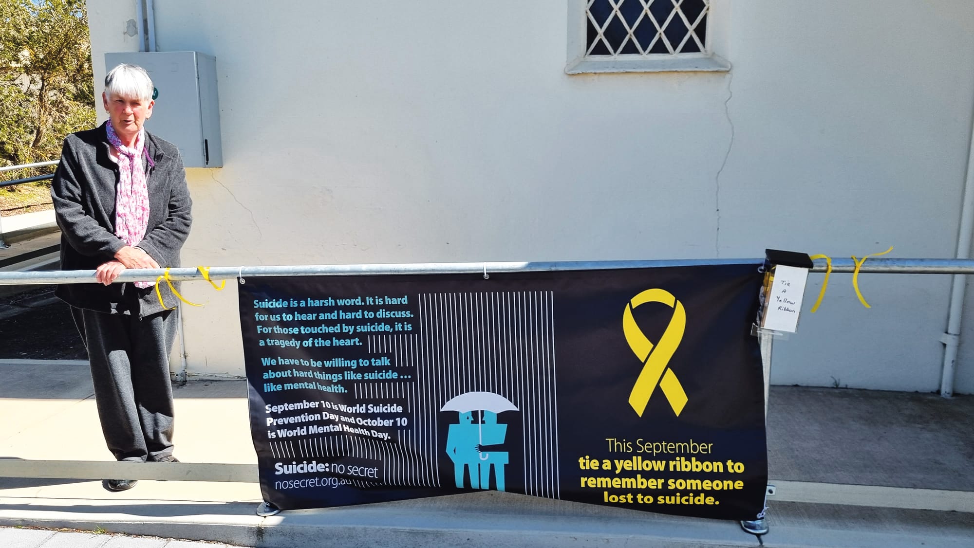Angaston Uniting Church encouraging people to tie a yellow ribbon