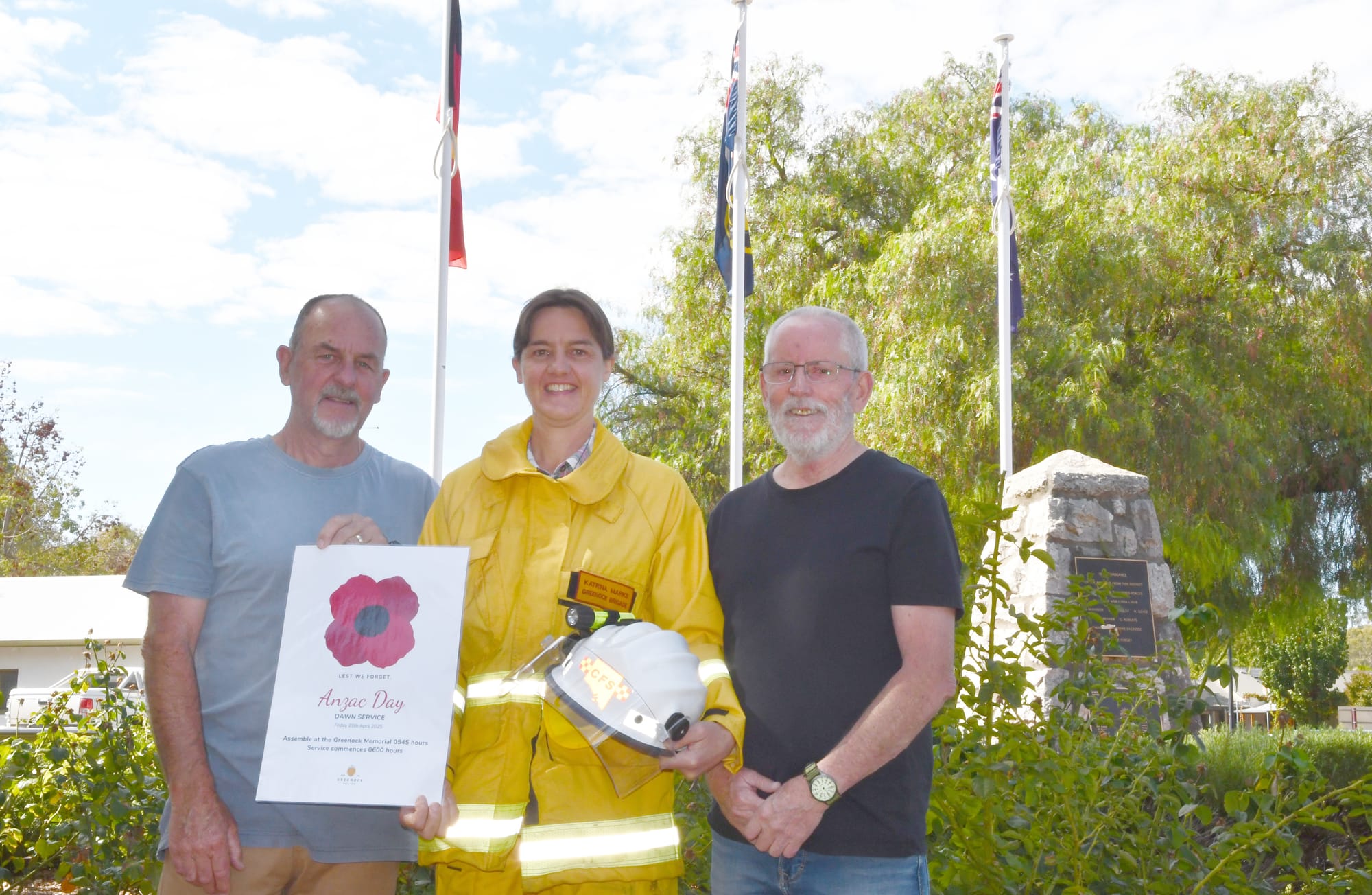 Greenock veterans, Paul Walton and Anthony McLean with CFS Volunteer, Katrina Marks (centre)