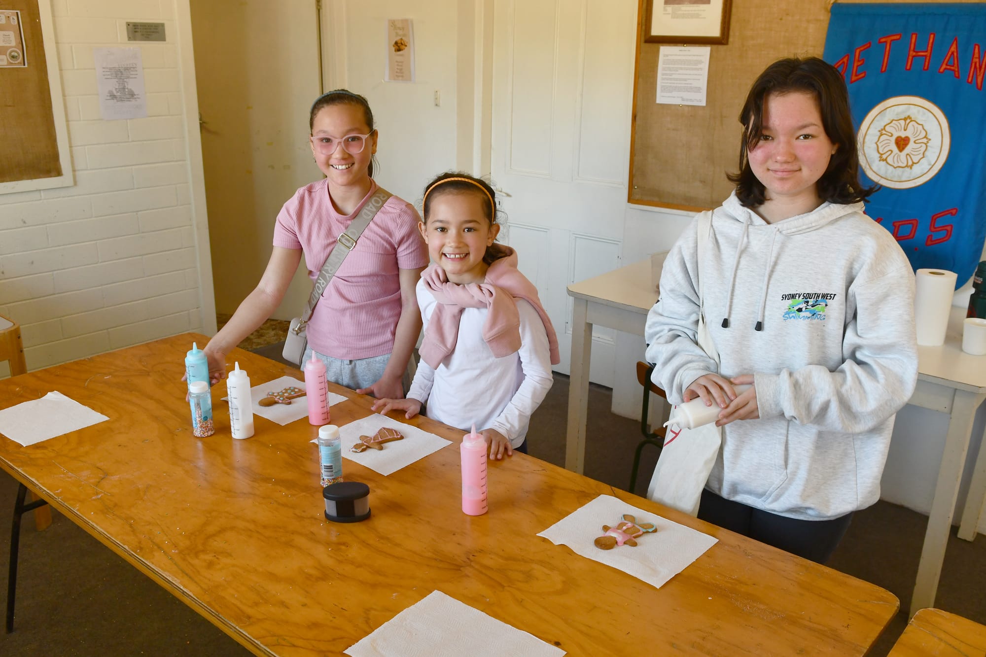 Wednesday - Step Back In Time: Elli, Aari and Kya Fellows from Sydney. Photo by Clem Stanley.