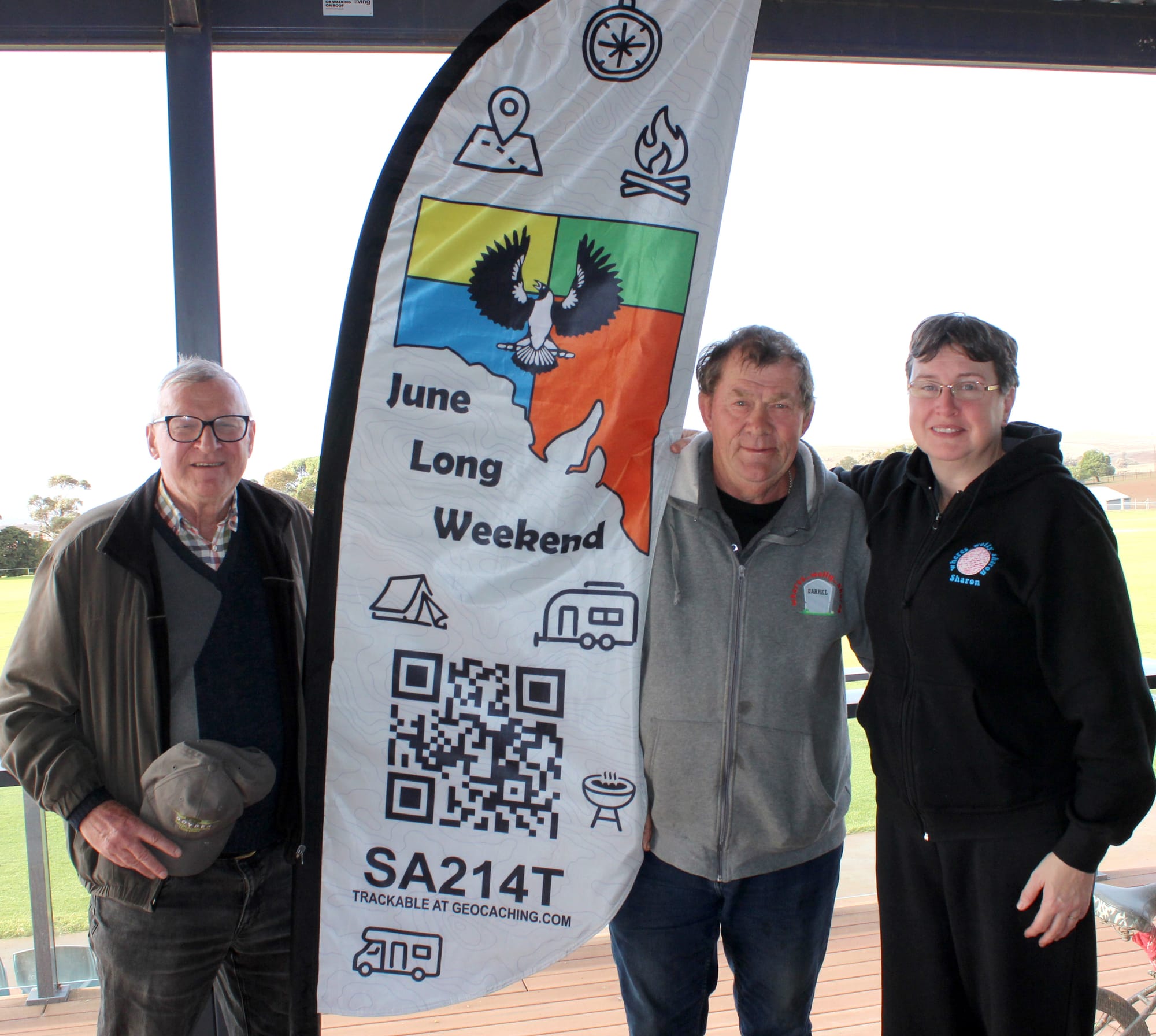 Geocachers have some extra-terrestrial fun at Eudunda