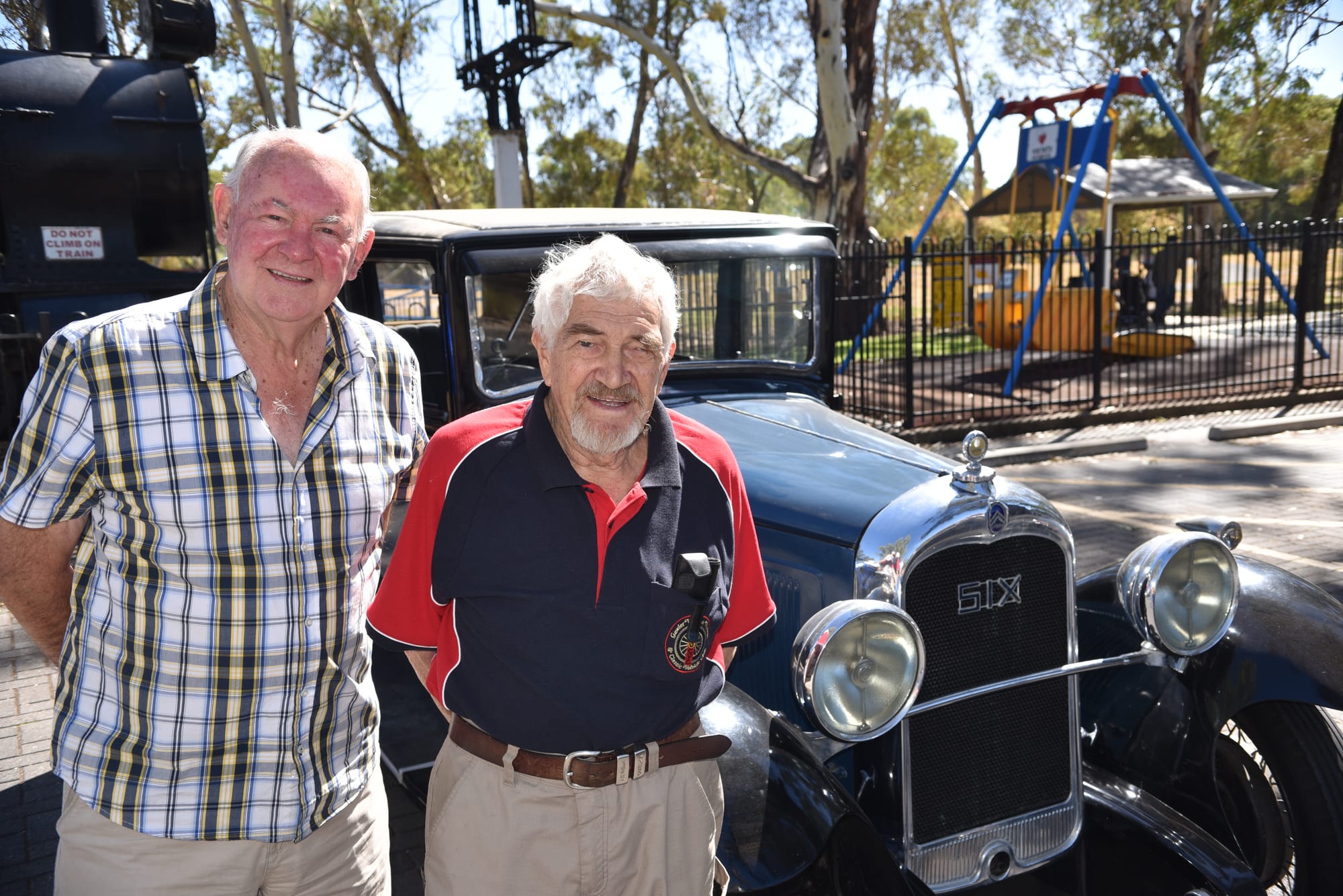 Vintage vehicles back in the Barossa