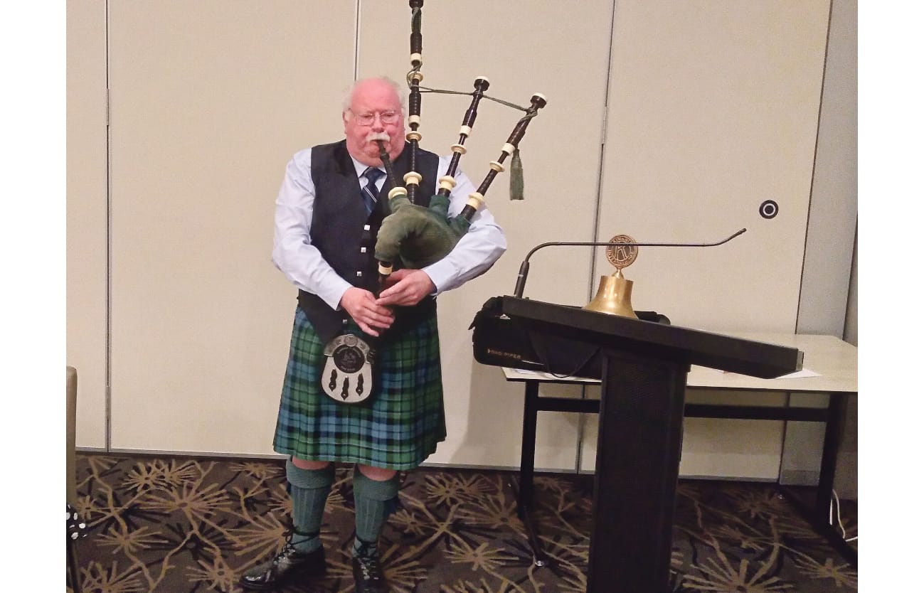 Peter Whitehead entertains Kiwanis members