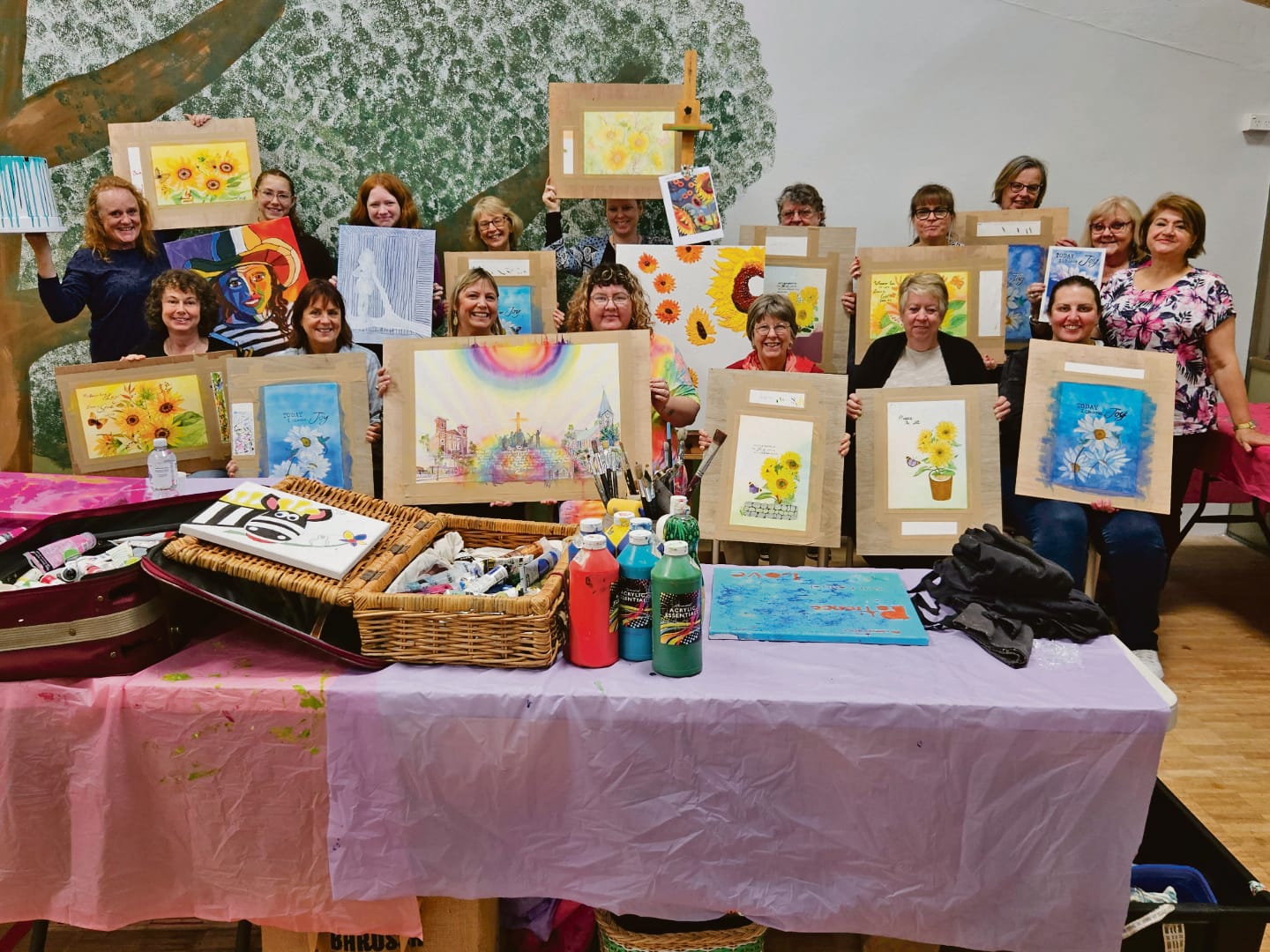 Art ministry group brushes up on skills
