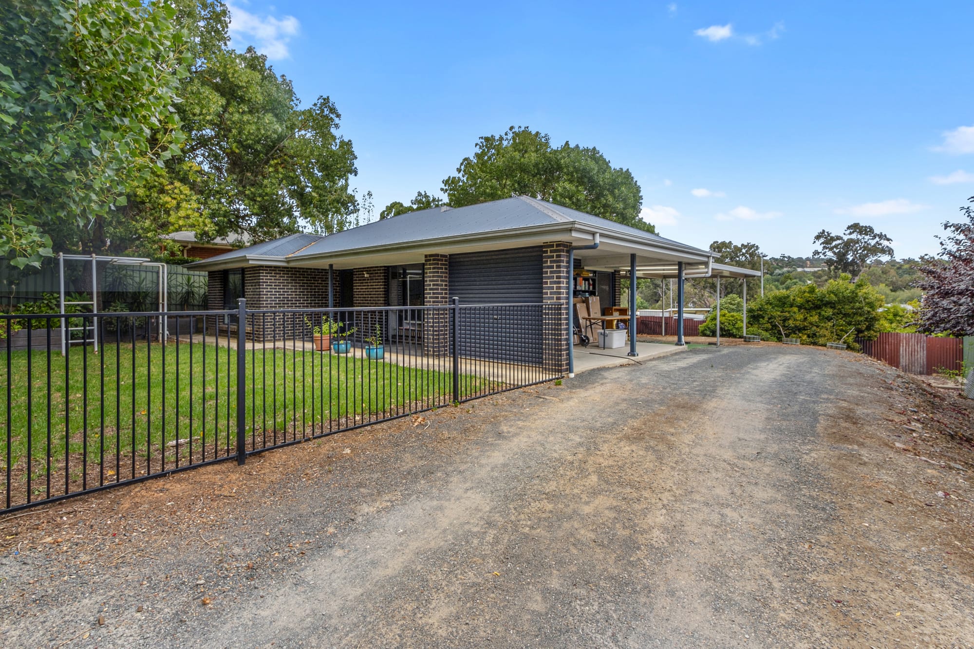 Comfortable living in the heart of Gumeracha