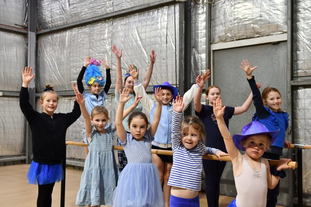 Body 2 Star wears it blue post image