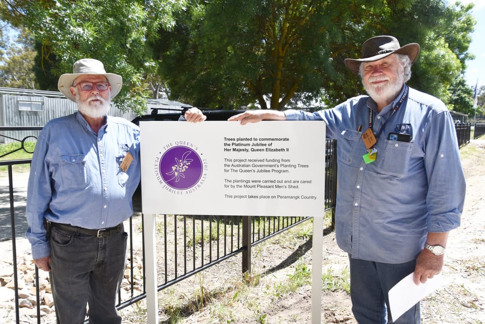 Mount Pleasant Men’s Shed unveils Queen’s Jubilee Avenue of Trees post image