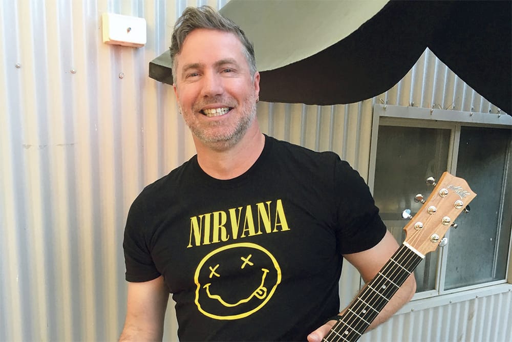 Meet your local artist: Mac Hales post image