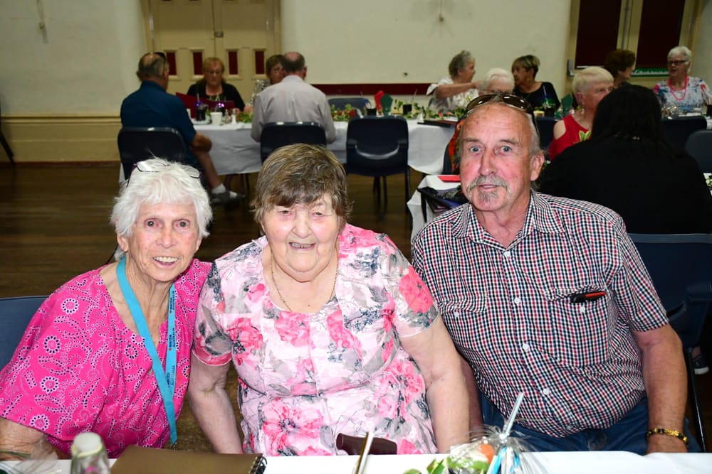 Festive cheer at Kapunda post image