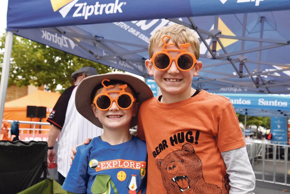 Tour racegoers all smiles post image