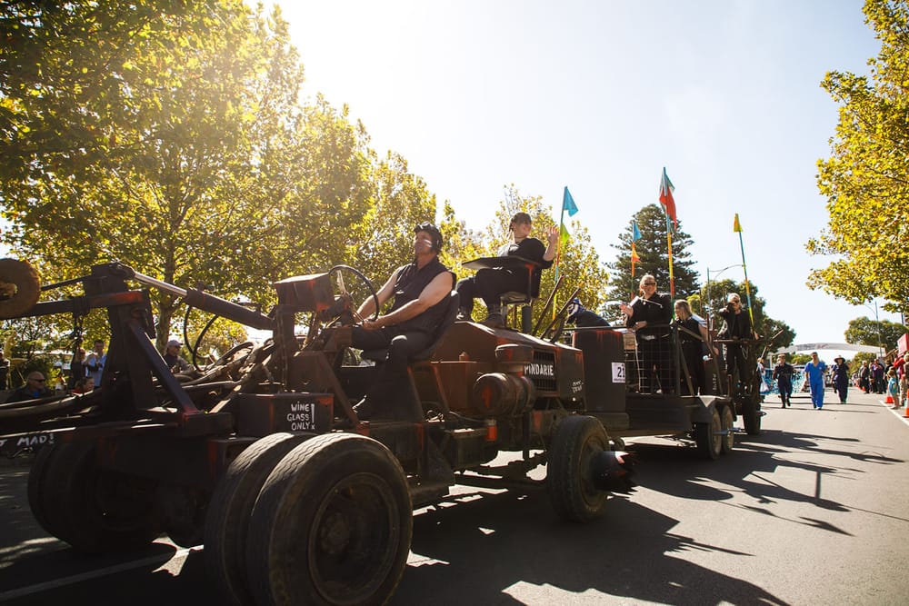 There's no party like the Vintage Festival parade post image