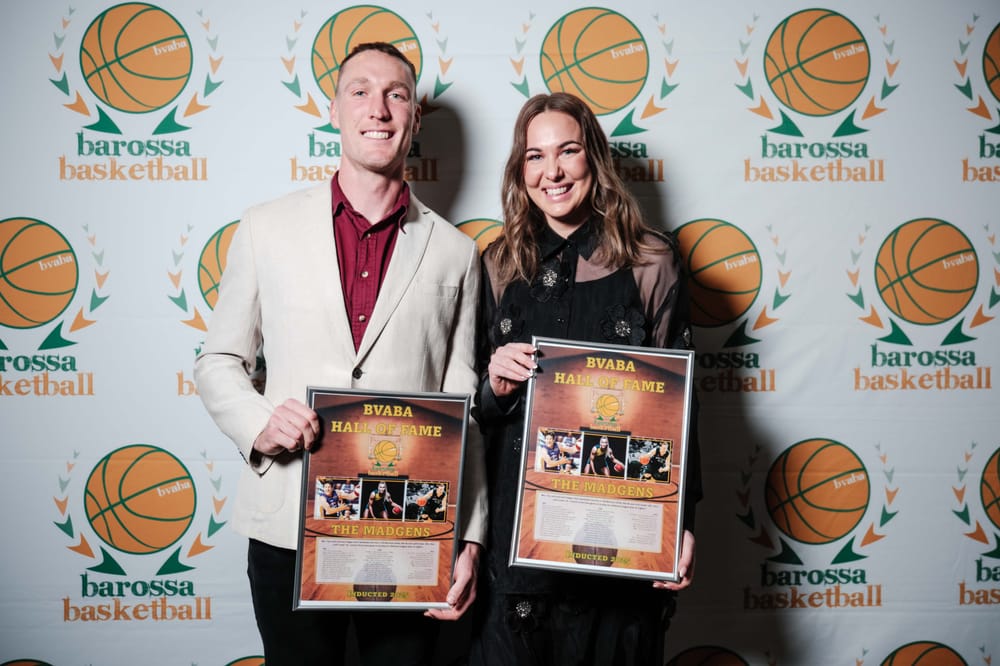 Basketball legend awarded post image