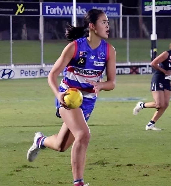 Miyu keeps her eyes on the ball post image