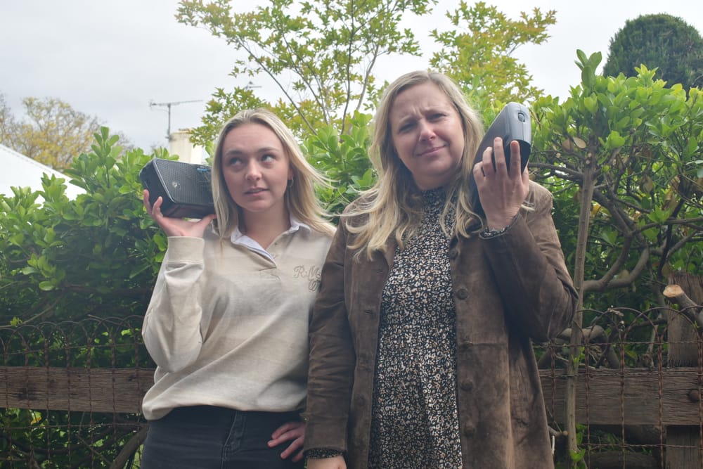 Angaston residents ‘hopping’ to get radio reception post image