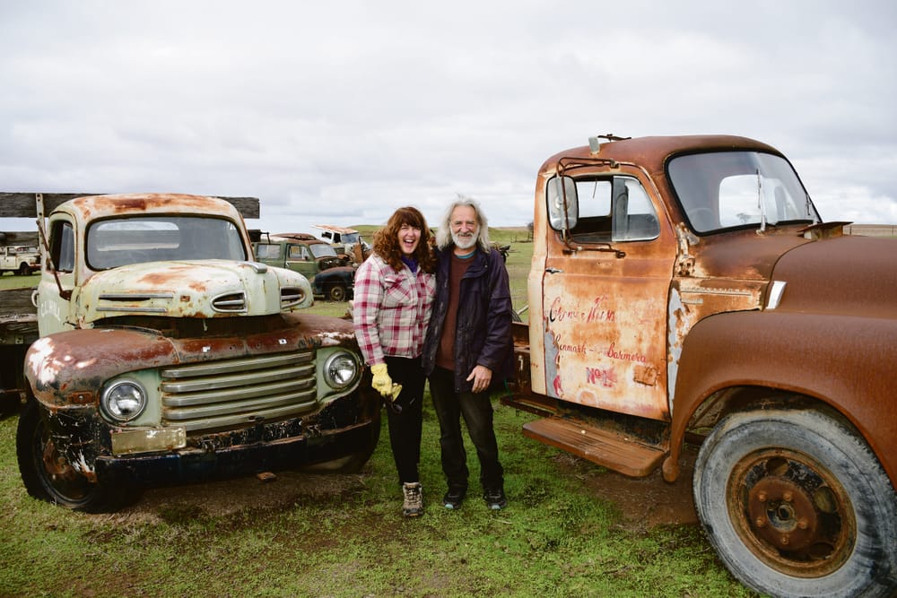 Antiques and collectibles - Vintage lovers playground post image