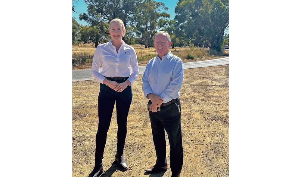 Visit by Minister for Regional Roads post image