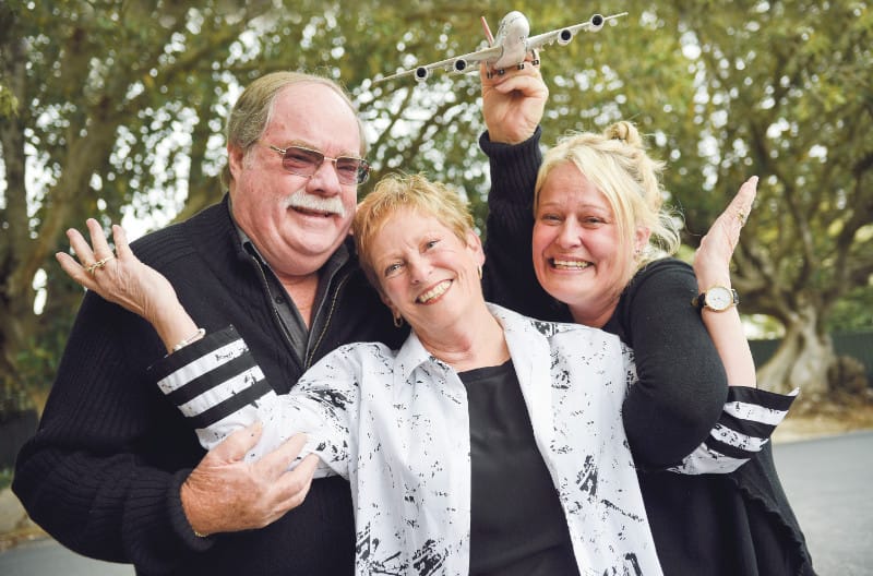 Happy shoppers! post image