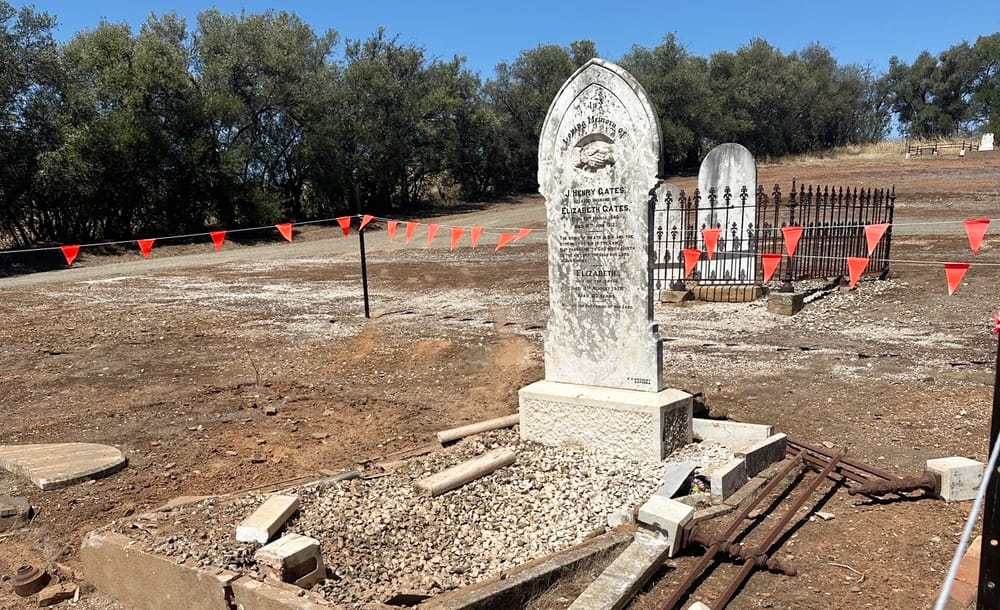 Grave damage post image