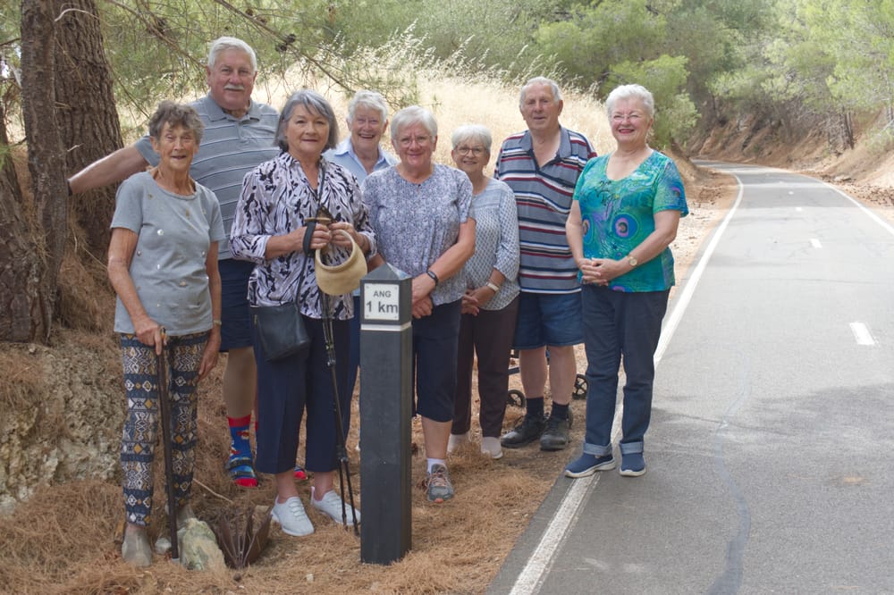 Pull up a seat post image