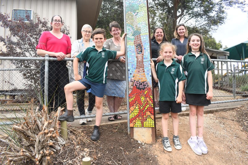 Keyneton Primary School on board with town mosaic project post image