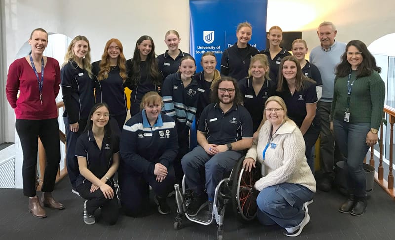 UniSA students dive into community projects post image